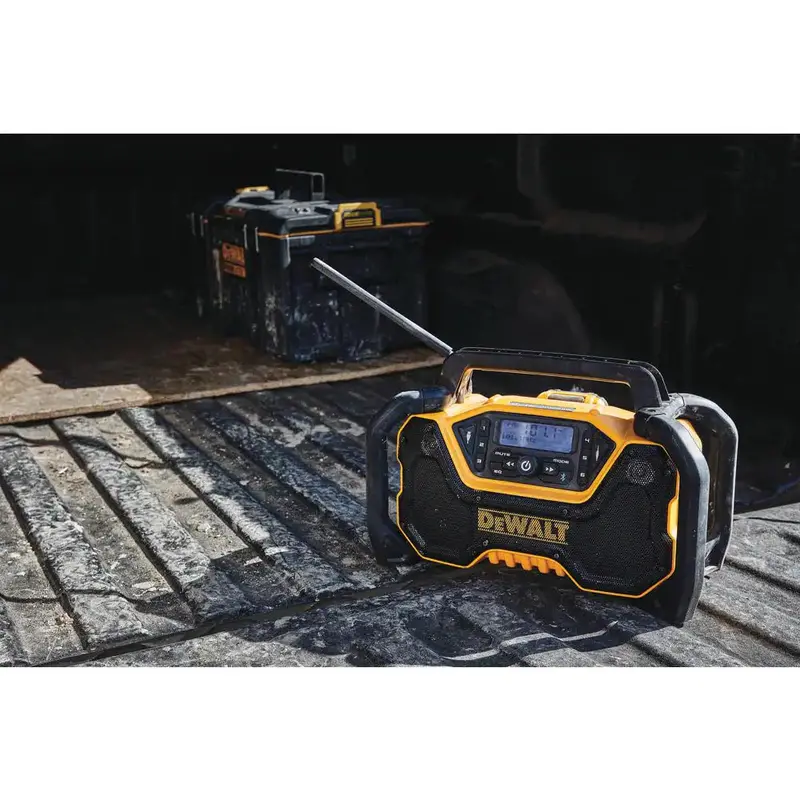 DEWALT DCR028B 20V MAX Bluetooth Radio: Compact Cordless Speaker (Tool-Only Model) 2