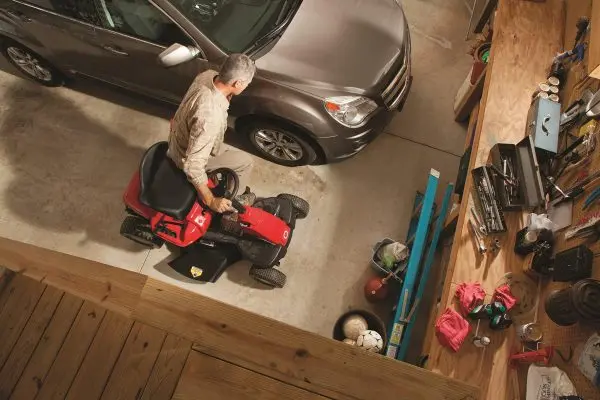 Troy-Bilt TB30 Remanufactured Riding Lawn Mower – 30-Inch Cutting Deck, 382cc Engine, and 6-Speed Transmission