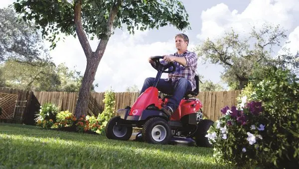 Troy-Bilt TB30 Riding Lawn Mower – 30-Inch Cutting Deck, 382cc Engine, 6-Speed Transmission, Remanufactured Model